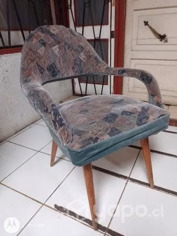 Antiguo Sitial estilo sónico, muy cómodo