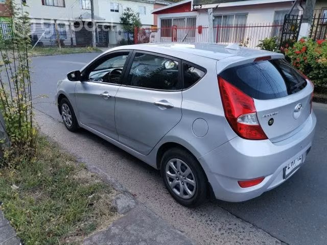 Hyundai accent