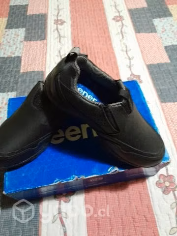 Zapato escolar.