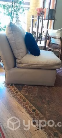 Dos sillones de un cuerpo (poltronas)