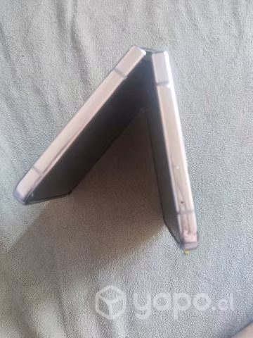 Samsung Galaxy ZFlip4 256gb color lavanda - Imagen 5
