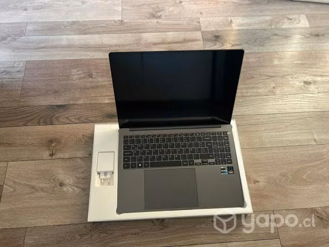 Galaxy Book3 Pro 512 GB 16" IntelCorei7 16 GB RAM