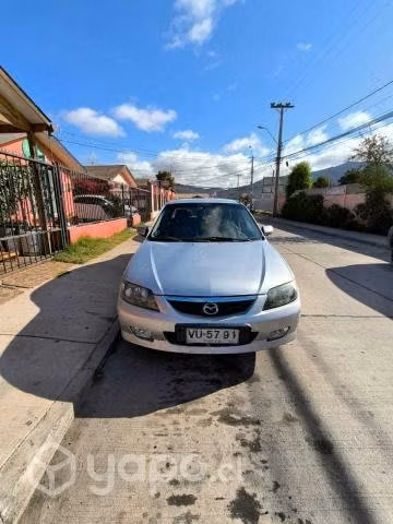 Mazda 323 2003