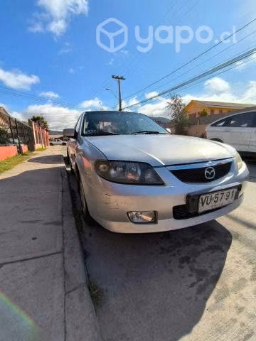 Mazda 323 2003