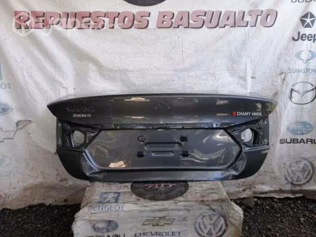Maleta suzuki cíaz original