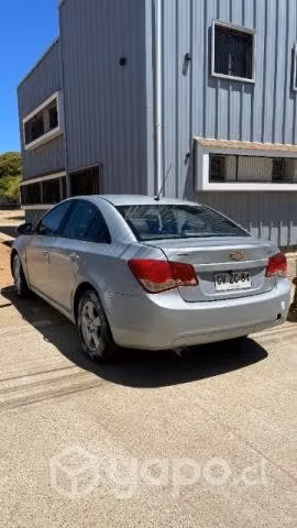 Vendo mi auto CHEVROLET CRUZE 2011