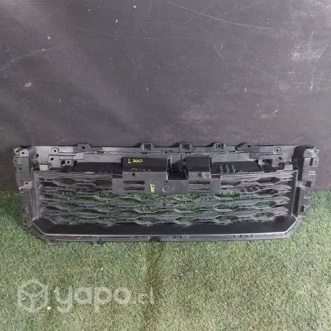 Rejilla de parachoque mitsubishi l