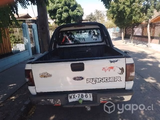 Camioneta doble cabina