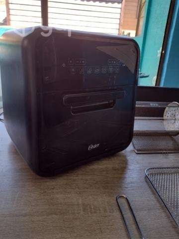 Se vende freidora al aire 10 litros Oster