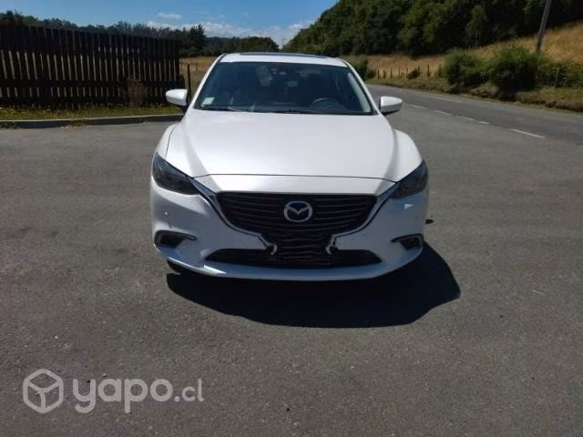 Mazda 6 diesel GPS full tope de línea