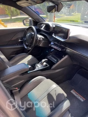 Peugeot 2008 2021