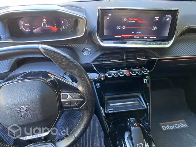Peugeot 2008 2021
