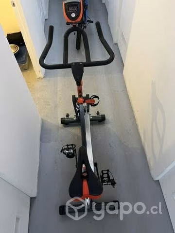 Bicicleta estática semi nueva - Imagen 2
