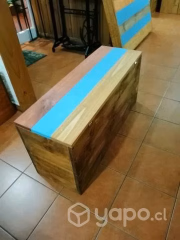Baúl de madera 120x34x48 de alto