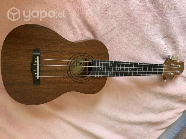 Ukelele Greg Bennett