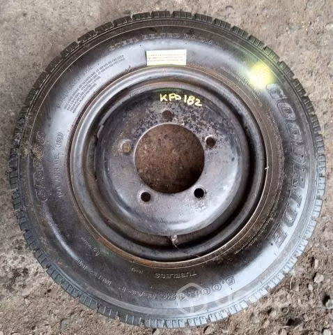 Llanta Fierro Tras c/Neum R12 (KFD182) Frontier