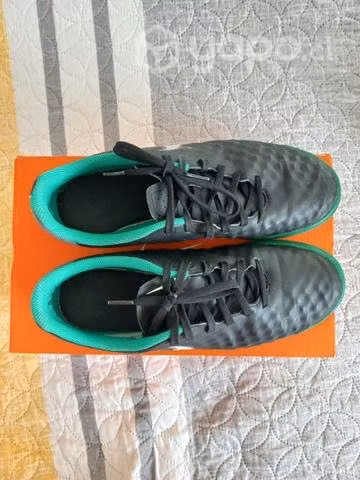 Calzado Nike deportivo (fútbol) - Imagen 3
