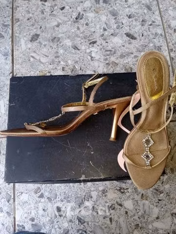 Sandalias y cartera - Imagen 3