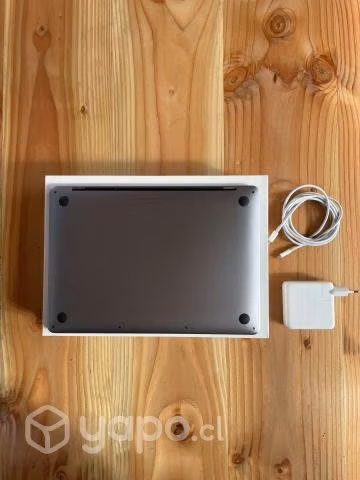 MacBook Pro Chip M1 13" 2020 - Imagen 4