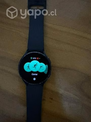 Reloj galaxy Watch 4 + cargador