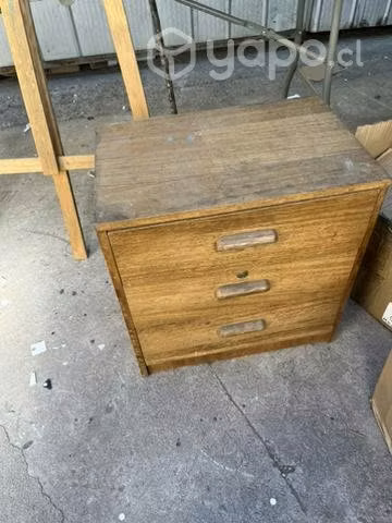 Velador de madera