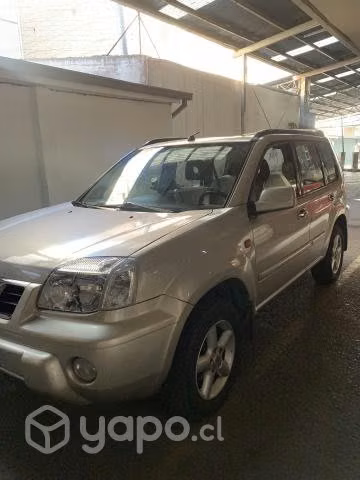 Nissan x-trail 4x4 año 2004,automatica con sunroof