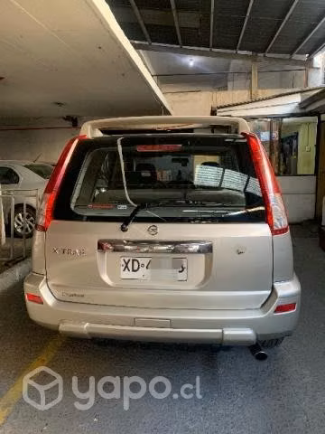 Nissan x-trail 4x4 año 2004,automatica con sunroof