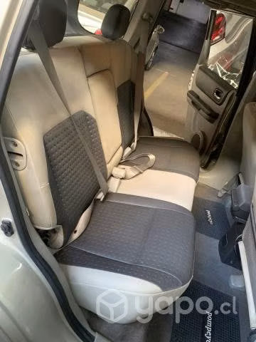 Nissan x-trail 4x4 año 2004,automatica con sunroof