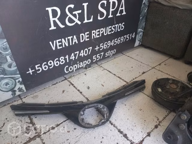 Máscara de parachoque Toyota rav4 2018. 2.0