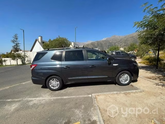 Ssangyong stavic 2018