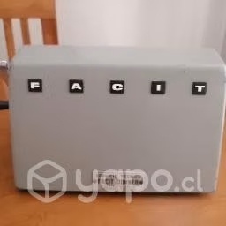 Maquina calculadora sueca facit