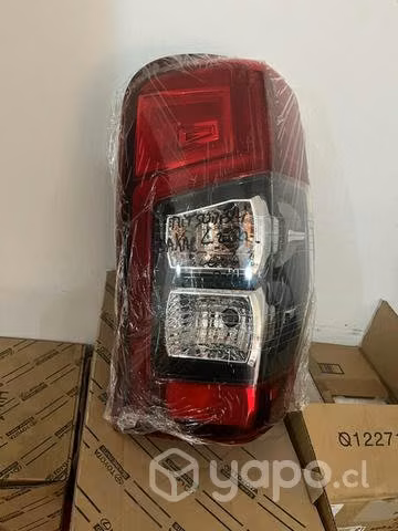 Foco trasero RH Mitsubishi L200 Dakar 20-22 led
