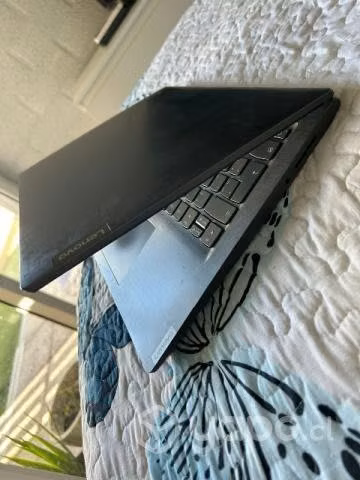 Notebook Lenovo V14-IGL - Imagen 3
