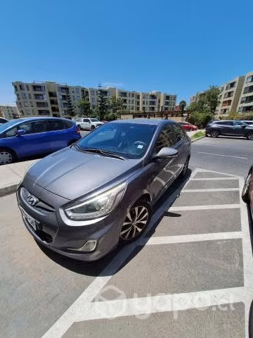 Vendo Hyundai Accent 2014