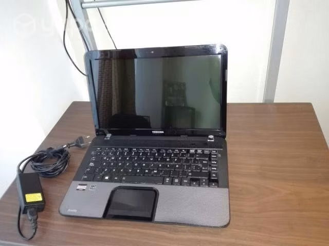 Notebook Toshiba Satellite C845D Semi-Nuevo - Imagen 3