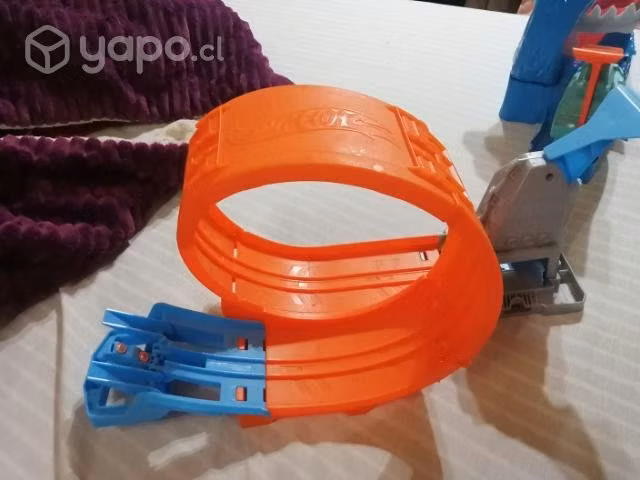 Pista hotwheels niño