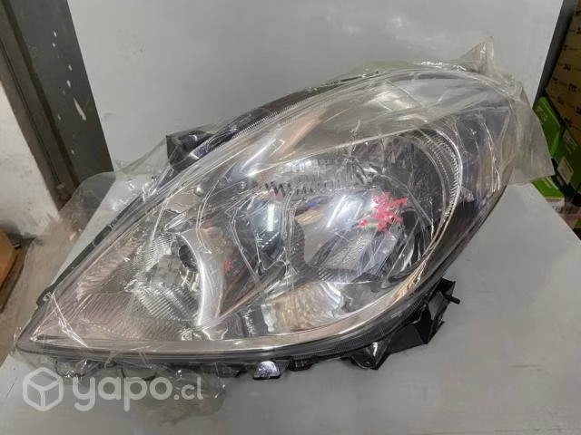 Optico nissan versa I 2010 2014