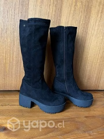 Botas largas tipo gamuza