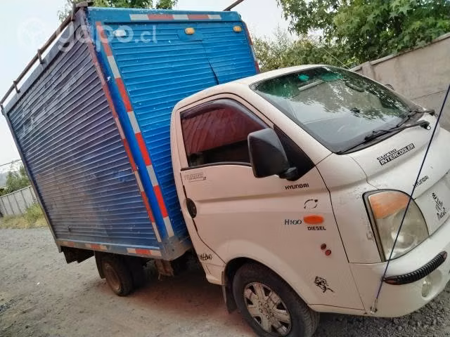 Se vende camión hyundai 2006