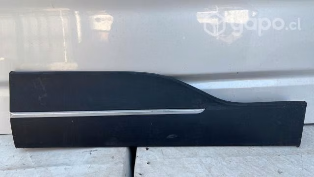 Chevrolet groove moldura puerta trasera izquierda