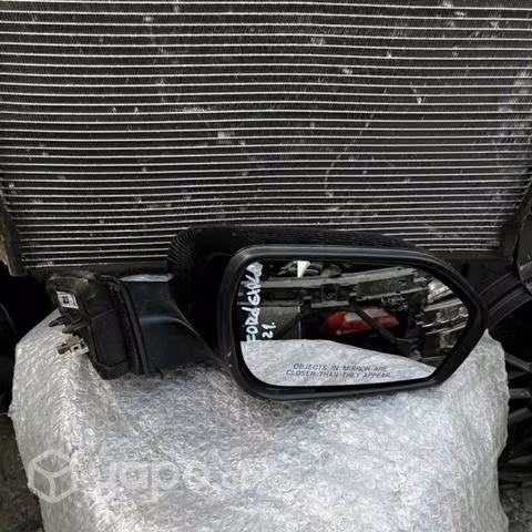 Ford explored retrovisor derecho con cámara año 21
