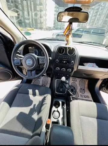 Jeep compass sport 4x4