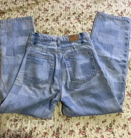 Jeans tiro alto recto Talla 34