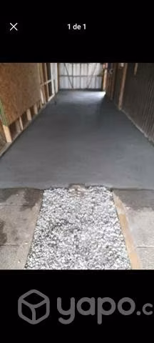 Se pavimentan patios o espacios