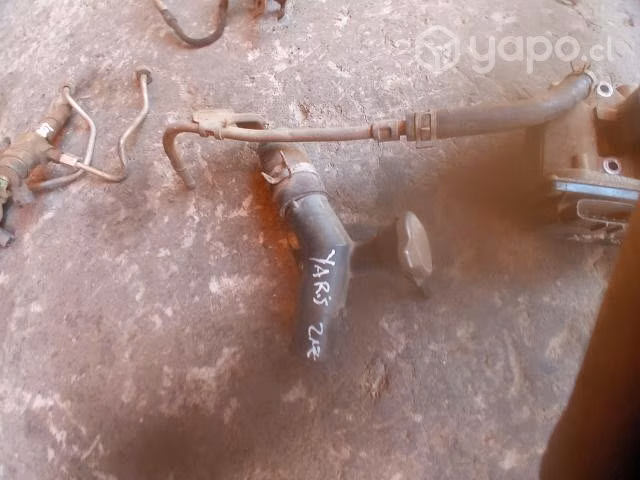 Toyota new yaris tapa radiador mangue entrada agua