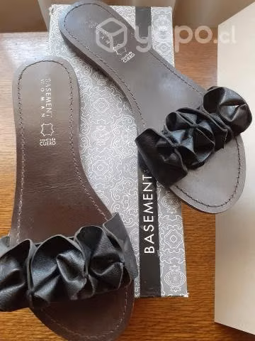 Sandalias cuero Basemet