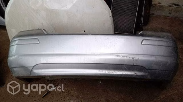 Parachoque trasero nissan tiida original