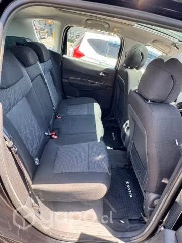Peugeot 3008/ Station Wagon / año2011/ - Imagen 8