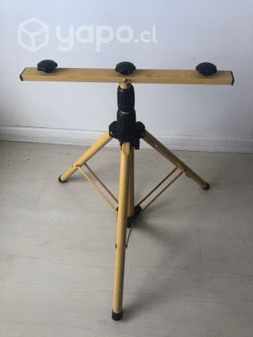 Trípode para luces y focos