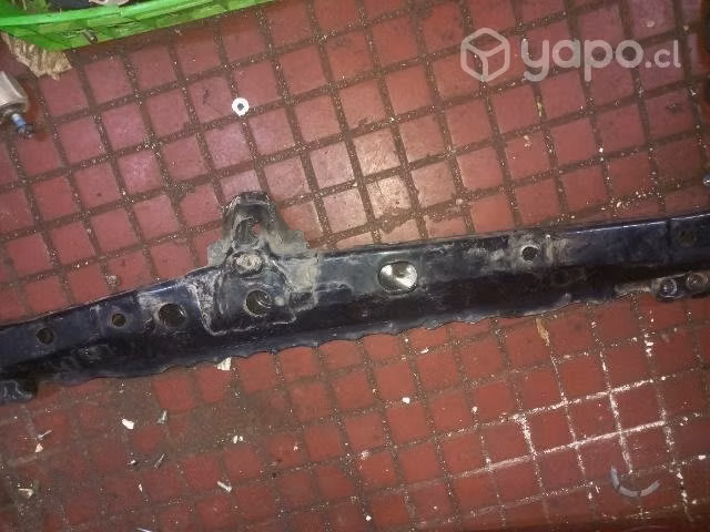 Travesaño delantero Toyota rav4 2013 de. desarme